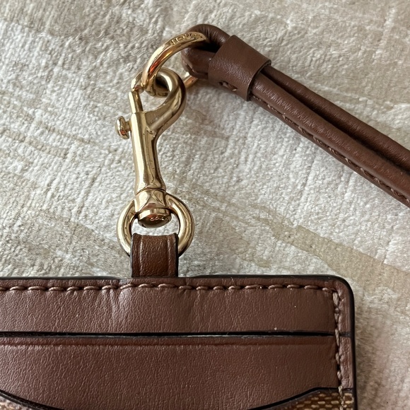 COACH Signature PVC Lanyard ID Khaki Saddle - Picture 3 of 4
